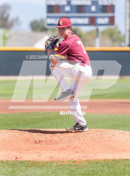 Thumbnail 1 in Central Catholic vs. Libertyville (Coach Bob Invitational) photogallery.