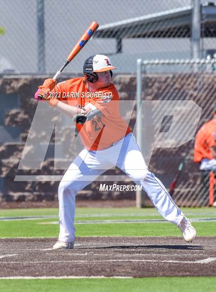 Thumbnail 2 in Central Catholic vs. Libertyville (Coach Bob Invitational) photogallery.