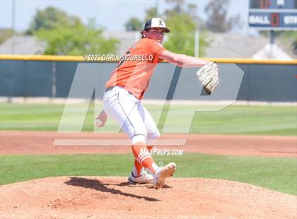 Thumbnail 1 in Central Catholic vs. Libertyville (Coach Bob Invitational) photogallery.