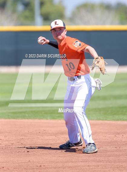 Thumbnail 2 in Central Catholic vs. Libertyville (Coach Bob Invitational) photogallery.