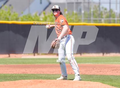 Thumbnail 3 in Central Catholic vs. Libertyville (Coach Bob Invitational) photogallery.