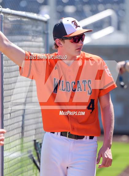 Thumbnail 2 in Central Catholic vs. Libertyville (Coach Bob Invitational) photogallery.