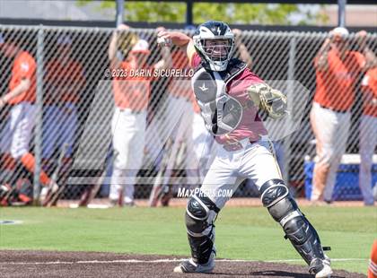 Thumbnail 1 in Central Catholic vs. Libertyville (Coach Bob Invitational) photogallery.