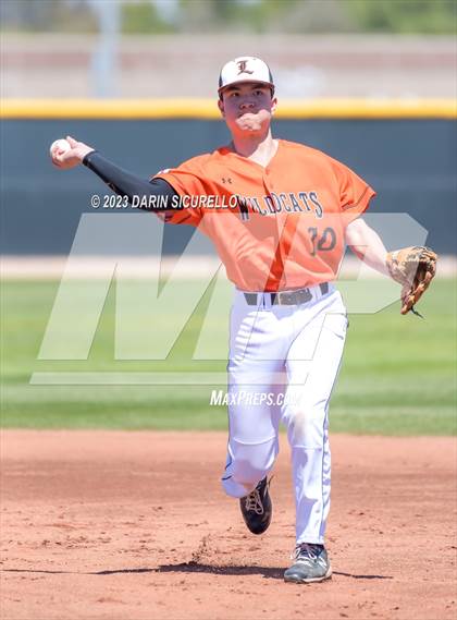 Thumbnail 3 in Central Catholic vs. Libertyville (Coach Bob Invitational) photogallery.