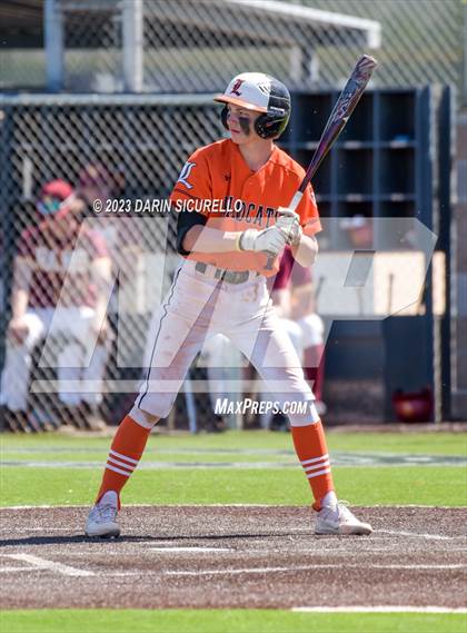 Thumbnail 2 in Central Catholic vs. Libertyville (Coach Bob Invitational) photogallery.