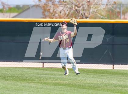 Thumbnail 3 in Central Catholic vs. Libertyville (Coach Bob Invitational) photogallery.