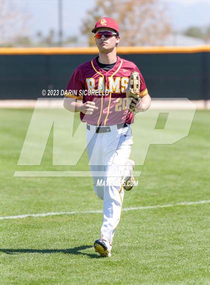 Thumbnail 3 in Central Catholic vs. Libertyville (Coach Bob Invitational) photogallery.