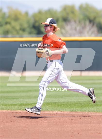 Thumbnail 2 in Central Catholic vs. Libertyville (Coach Bob Invitational) photogallery.