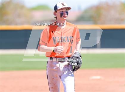 Thumbnail 3 in Central Catholic vs. Libertyville (Coach Bob Invitational) photogallery.