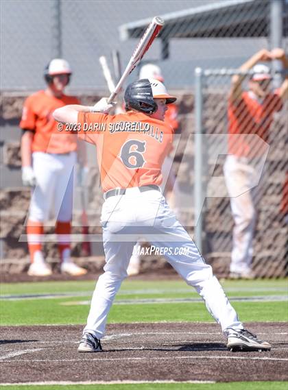 Thumbnail 2 in Central Catholic vs. Libertyville (Coach Bob Invitational) photogallery.