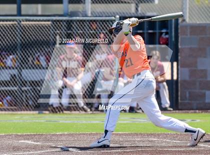 Thumbnail 2 in Central Catholic vs. Libertyville (Coach Bob Invitational) photogallery.