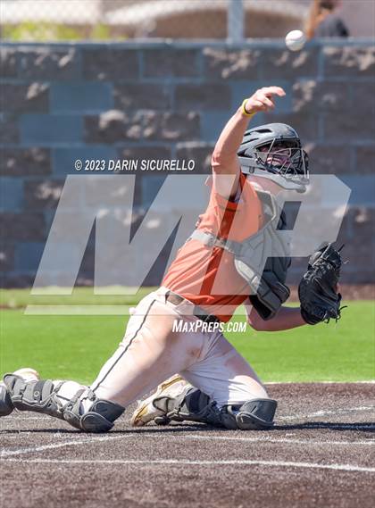 Thumbnail 2 in Central Catholic vs. Libertyville (Coach Bob Invitational) photogallery.