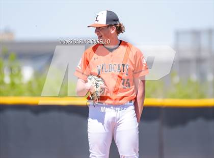 Thumbnail 2 in Central Catholic vs. Libertyville (Coach Bob Invitational) photogallery.