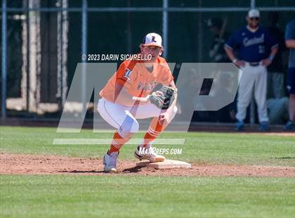 Thumbnail 2 in Central Catholic vs. Libertyville (Coach Bob Invitational) photogallery.