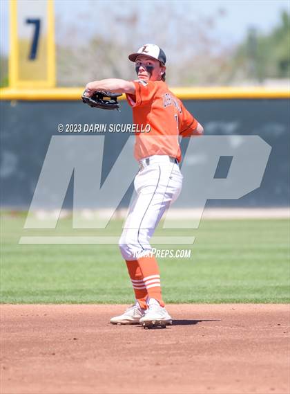 Thumbnail 2 in Central Catholic vs. Libertyville (Coach Bob Invitational) photogallery.