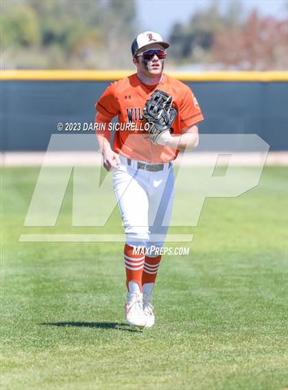 Thumbnail 2 in Central Catholic vs. Libertyville (Coach Bob Invitational) photogallery.