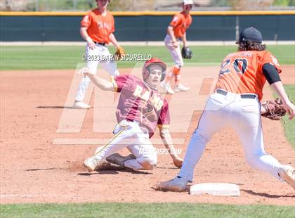 Thumbnail 2 in Central Catholic vs. Libertyville (Coach Bob Invitational) photogallery.