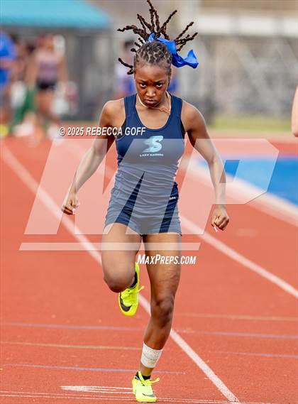 Thumbnail 1 in Dickinson C.L. Hanna Gator Relays photogallery.