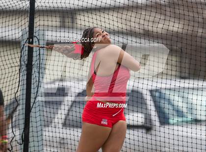 Thumbnail 1 in Dickinson C.L. Hanna Gator Relays photogallery.