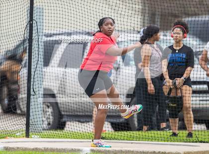 Thumbnail 1 in Dickinson C.L. Hanna Gator Relays photogallery.