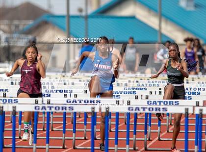 Thumbnail 2 in Dickinson C.L. Hanna Gator Relays photogallery.