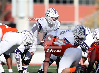 Thumbnail 2 in Kemp vs. Mt. Vernon (UIL 3A Division I Area) photogallery.