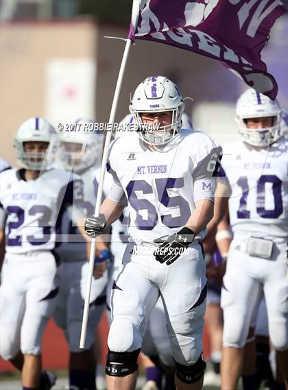 Thumbnail 1 in Kemp vs. Mt. Vernon (UIL 3A Division I Area) photogallery.