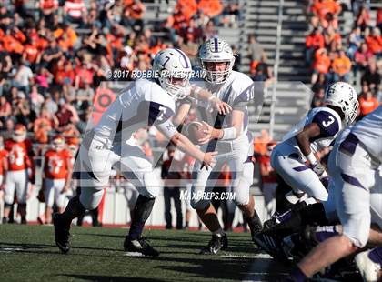 Thumbnail 2 in Kemp vs. Mt. Vernon (UIL 3A Division I Area) photogallery.