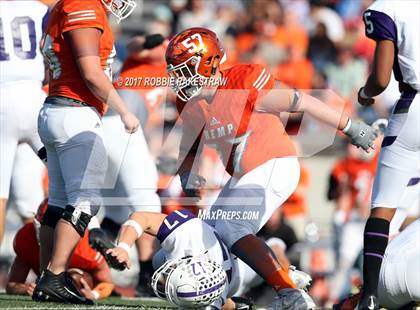 Thumbnail 3 in Kemp vs. Mt. Vernon (UIL 3A Division I Area) photogallery.