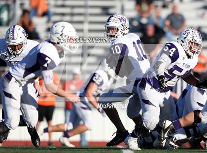 Thumbnail 1 in Kemp vs. Mt. Vernon (UIL 3A Division I Area) photogallery.