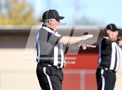 Thumbnail 2 in Kemp vs. Mt. Vernon (UIL 3A Division I Area) photogallery.