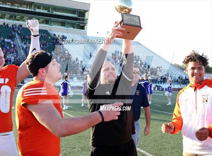 Thumbnail 1 in Kemp vs. Mt. Vernon (UIL 3A Division I Area) photogallery.