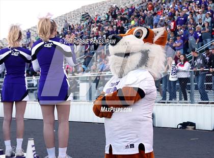 Thumbnail 3 in Kemp vs. Mt. Vernon (UIL 3A Division I Area) photogallery.