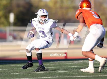 Thumbnail 2 in Kemp vs. Mt. Vernon (UIL 3A Division I Area) photogallery.