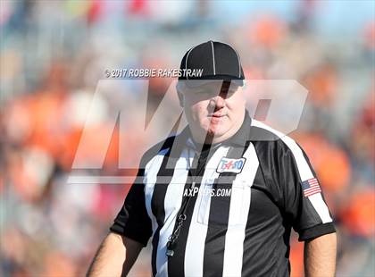 Thumbnail 2 in Kemp vs. Mt. Vernon (UIL 3A Division I Area) photogallery.