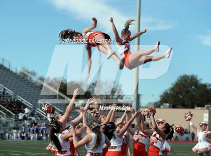 Thumbnail 1 in Kemp vs. Mt. Vernon (UIL 3A Division I Area) photogallery.