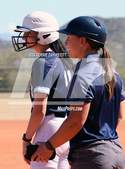 Thumbnail 1 in Deer Valley vs. Horizon (Sunrise Mountain Invitational) photogallery.