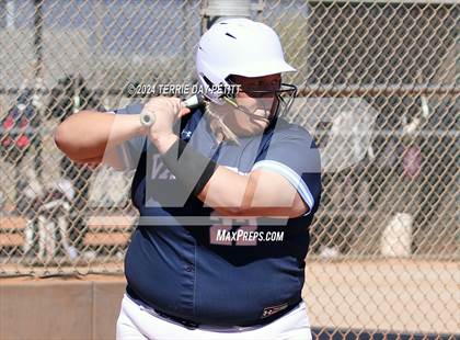 Thumbnail 1 in Deer Valley vs. Horizon (Sunrise Mountain Invitational) photogallery.