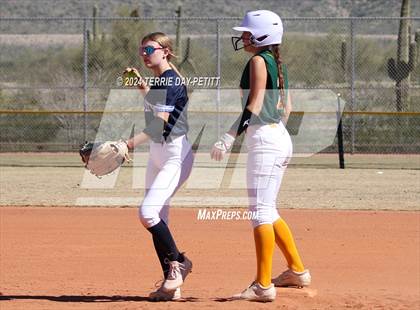 Thumbnail 1 in Deer Valley vs. Horizon (Sunrise Mountain Invitational) photogallery.