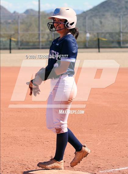 Thumbnail 1 in Deer Valley vs. Horizon (Sunrise Mountain Invitational) photogallery.