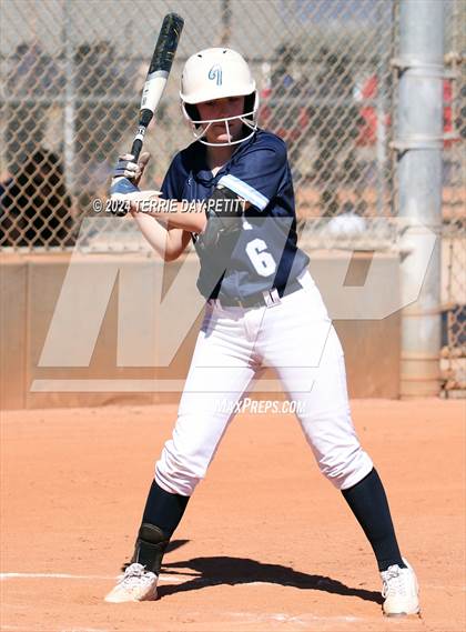 Thumbnail 3 in Deer Valley vs. Horizon (Sunrise Mountain Invitational) photogallery.