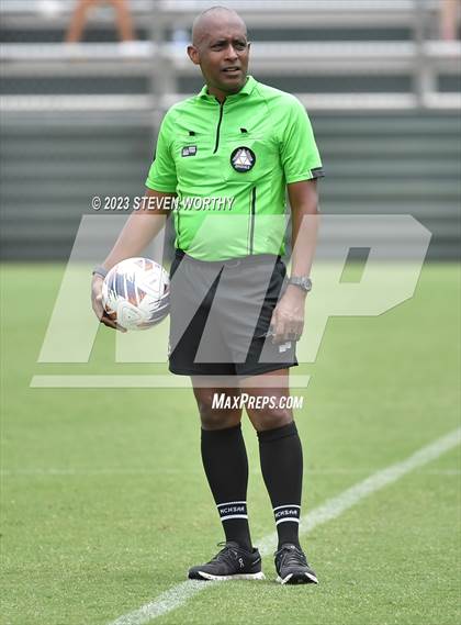 Thumbnail 2 in Clash of the Carolinas ( NC/SC Boys All Stars ) photogallery.