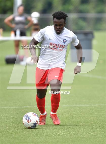 Thumbnail 2 in Clash of the Carolinas ( NC/SC Boys All Stars ) photogallery.