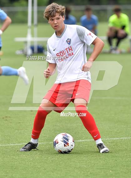 Thumbnail 2 in Clash of the Carolinas ( NC/SC Boys All Stars ) photogallery.