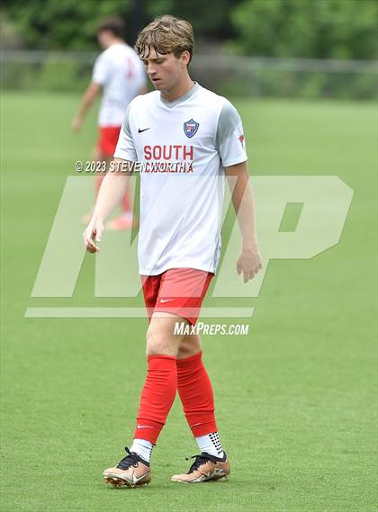 Thumbnail 3 in Clash of the Carolinas ( NC/SC Boys All Stars ) photogallery.