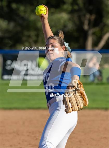 Thumbnail 1 in Lompoc @ San Marcos photogallery.