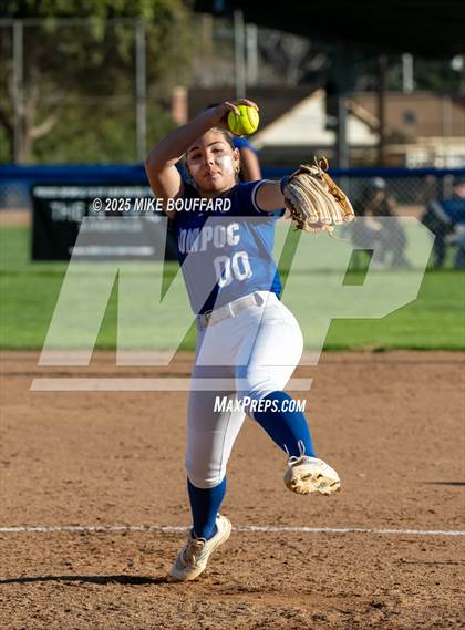 Thumbnail 2 in Lompoc @ San Marcos photogallery.