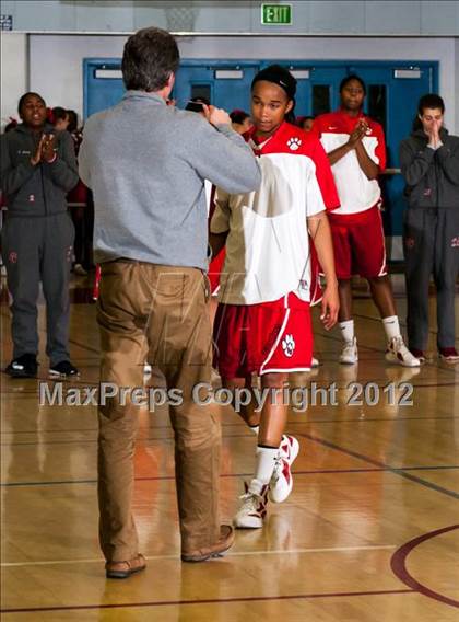 Thumbnail 2 in Salesian vs. St. Mary's (CIF D4 NorCal Regional Final) photogallery.