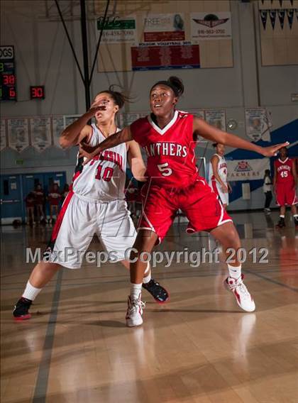Thumbnail 1 in Salesian vs. St. Mary's (CIF D4 NorCal Regional Final) photogallery.
