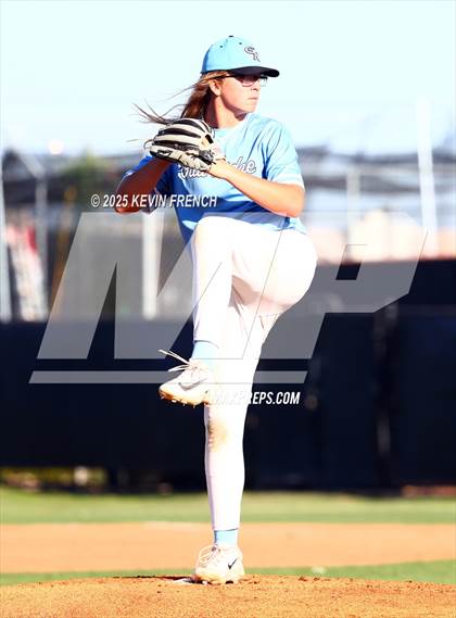 Thumbnail 2 in Gila Ridge @ Mountain Ridge photogallery.